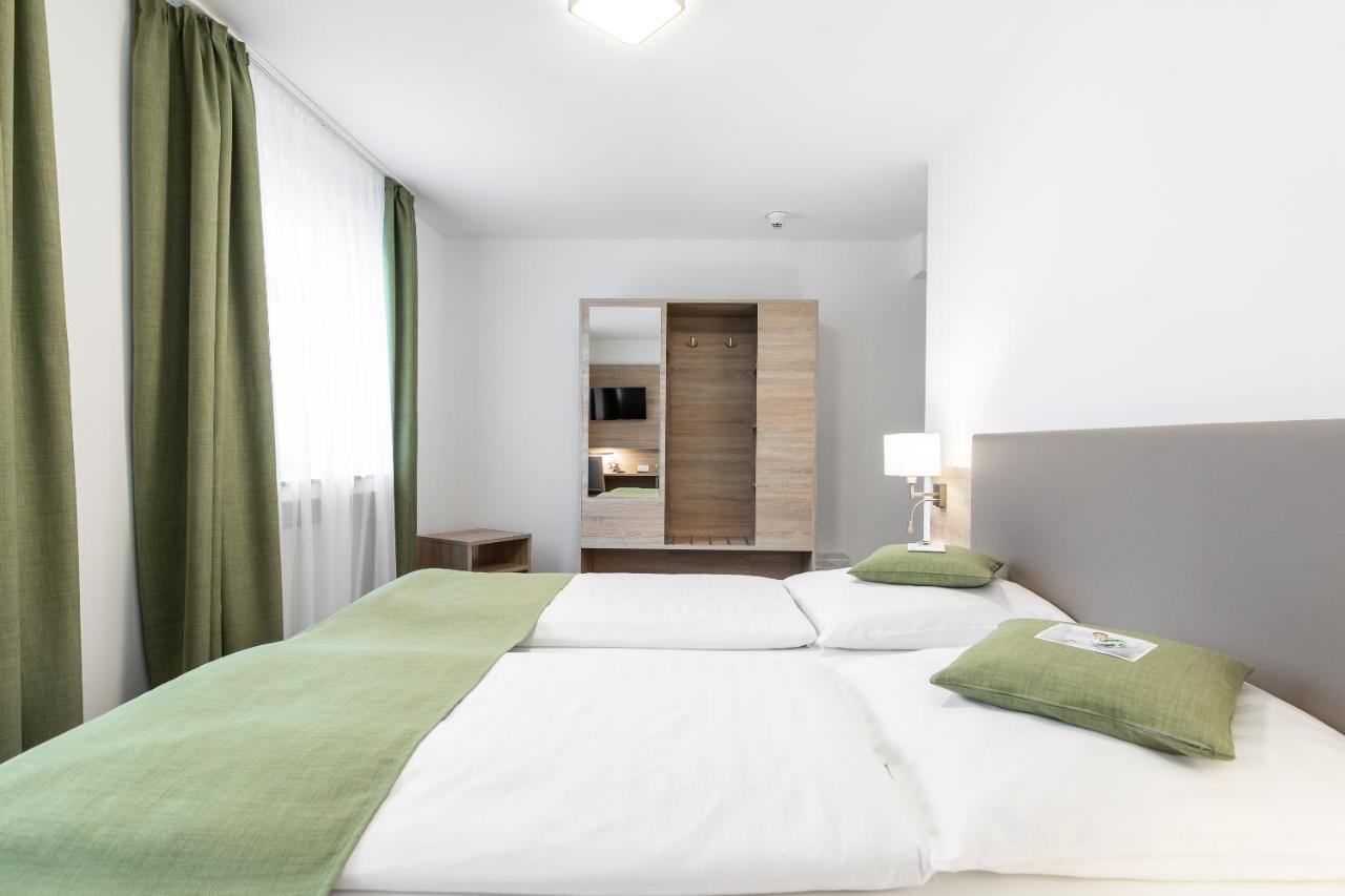 2020 Hotel Colonia